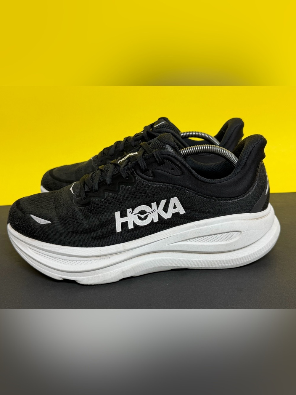 Hoka  Bondi 9 X-Wide Sneakers Running Shoes Men's Size 10.5 4E Black